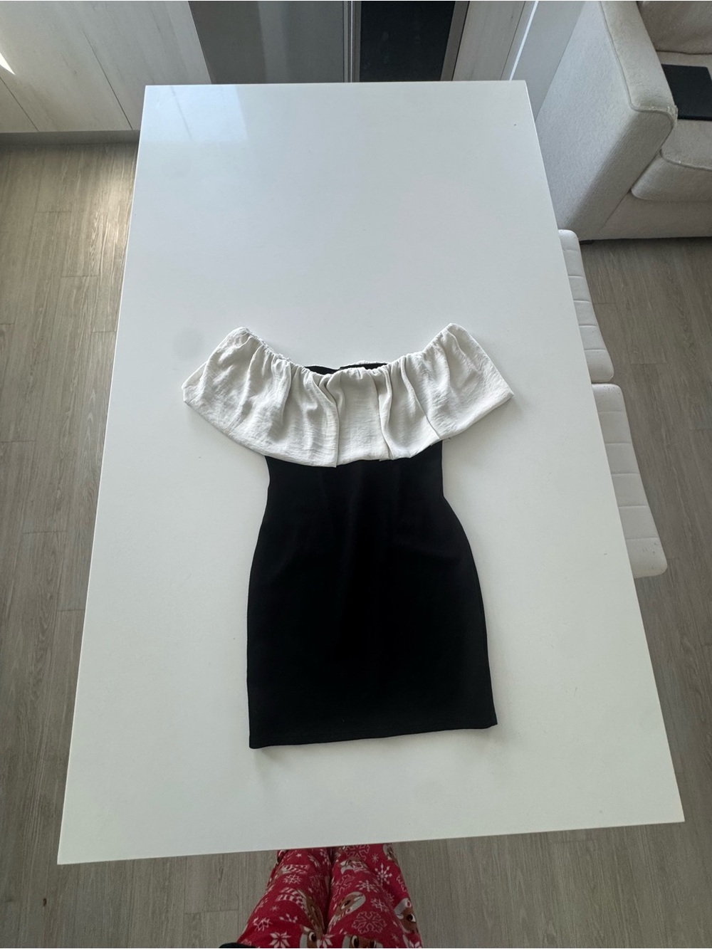 Forever 21 Black & White Mini Dress with White Ruffle Off-Shoulder Size S